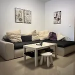 Cica Διαμέρισμα